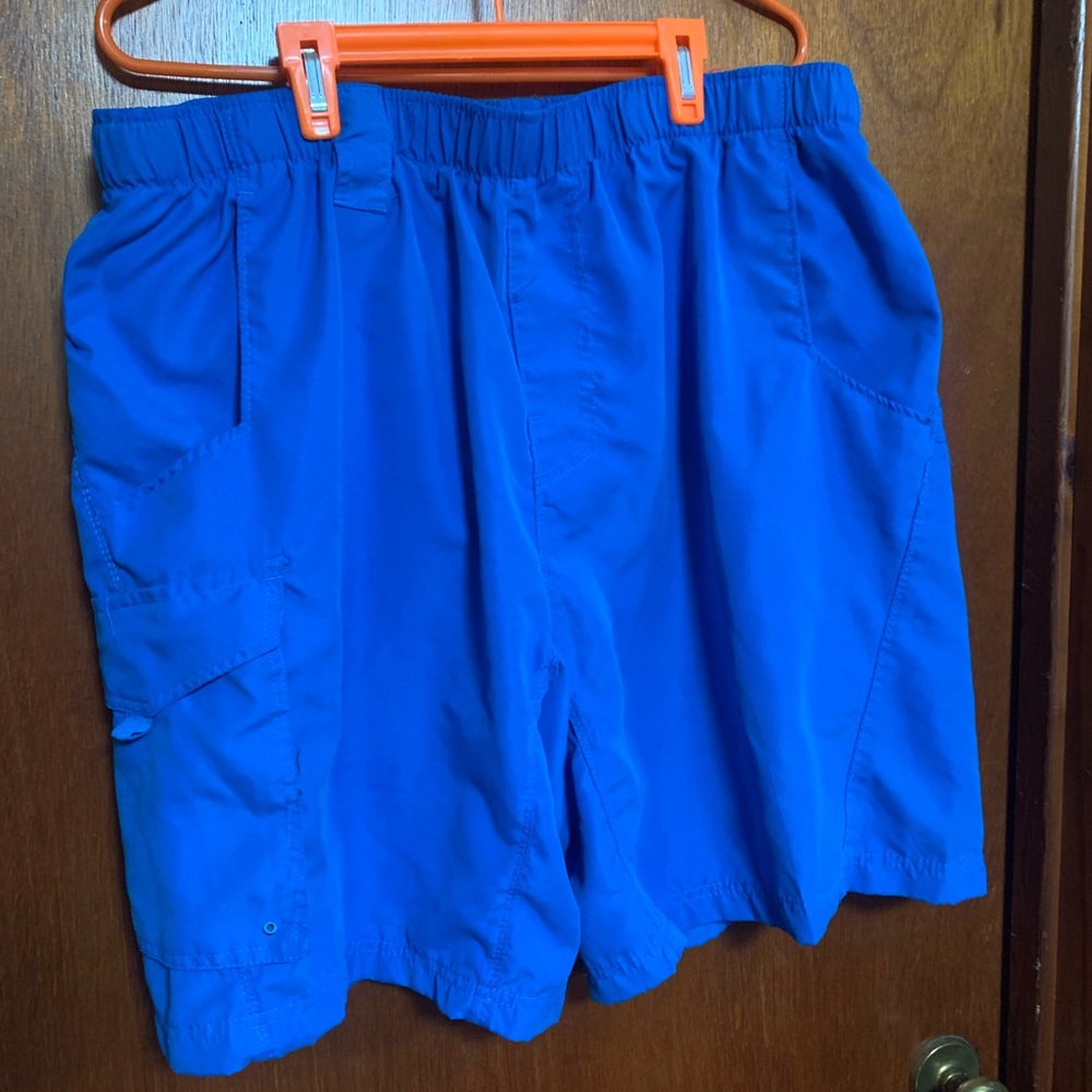 Men’s 2X blue swim trunks.